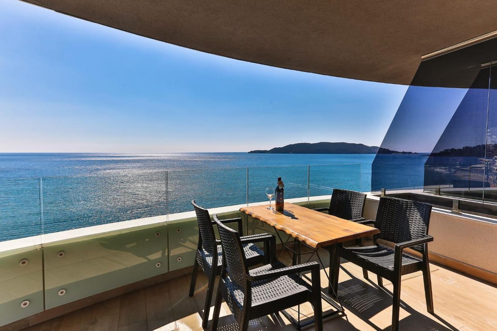 Maresia Boutique Suites Budva Exterior foto